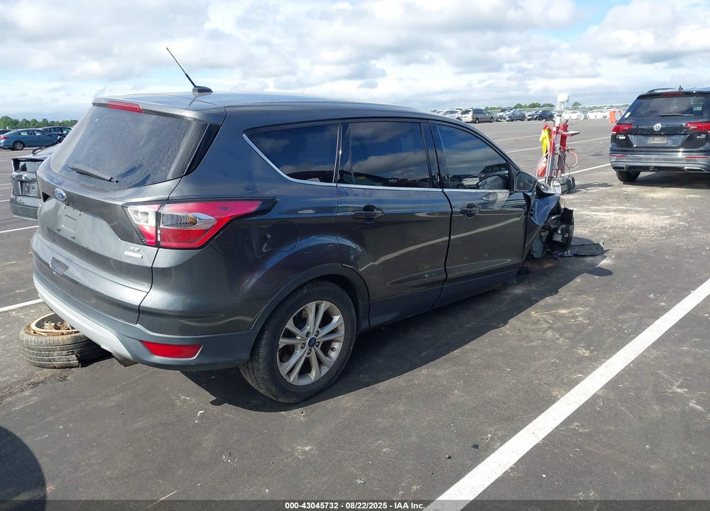 2017 FORD ESCAPE VIN: 1FMCU0GD9HUC31988