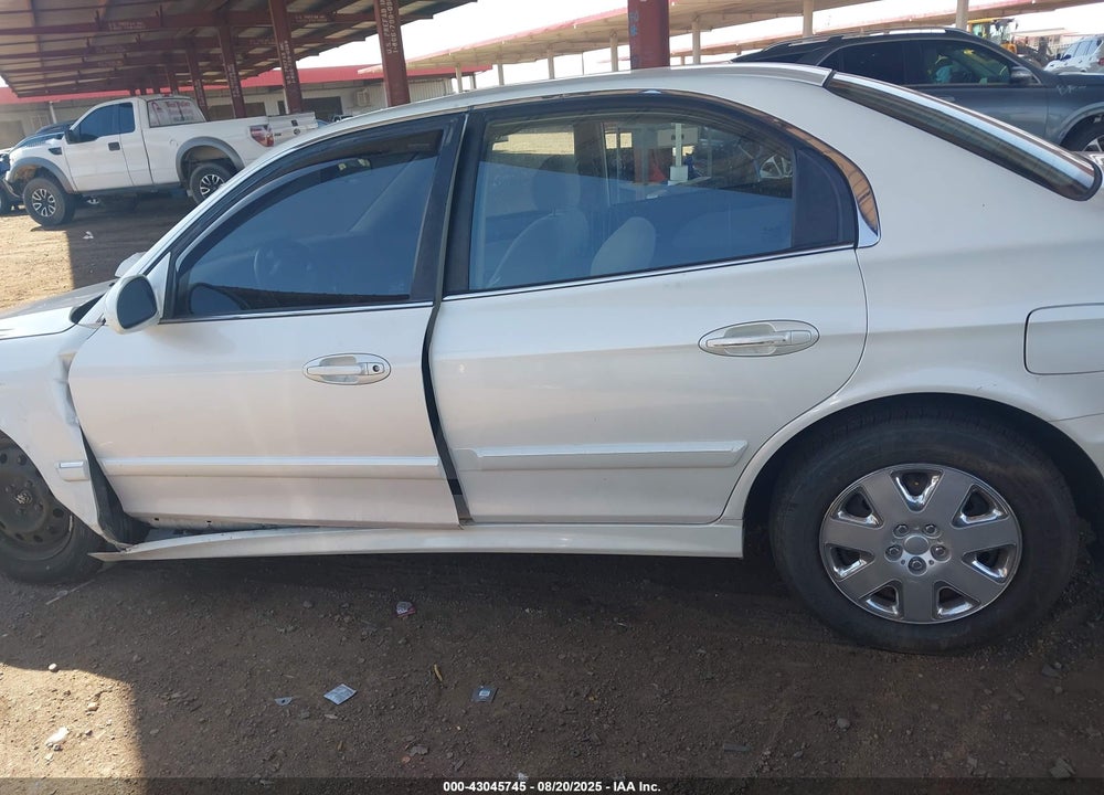 2005 HYUNDAI SONATA GL VIN: KMHWF25S15A176941