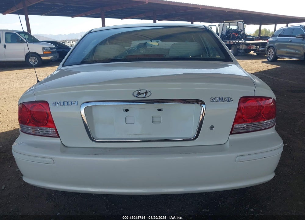 2005 HYUNDAI SONATA GL VIN: KMHWF25S15A176941