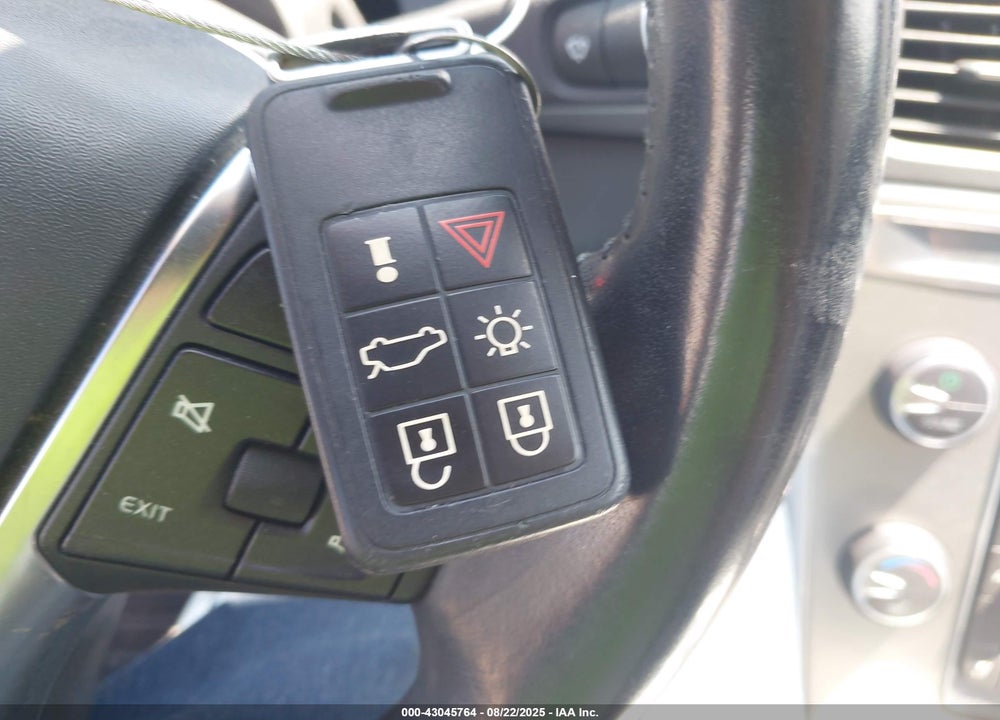 2012 VOLVO XC60 VIN: YV4902DZ6C2253793