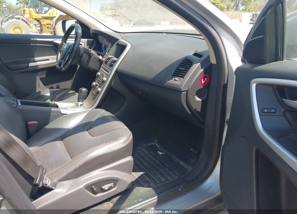 2012 VOLVO XC60 VIN: YV4902DZ6C2253793