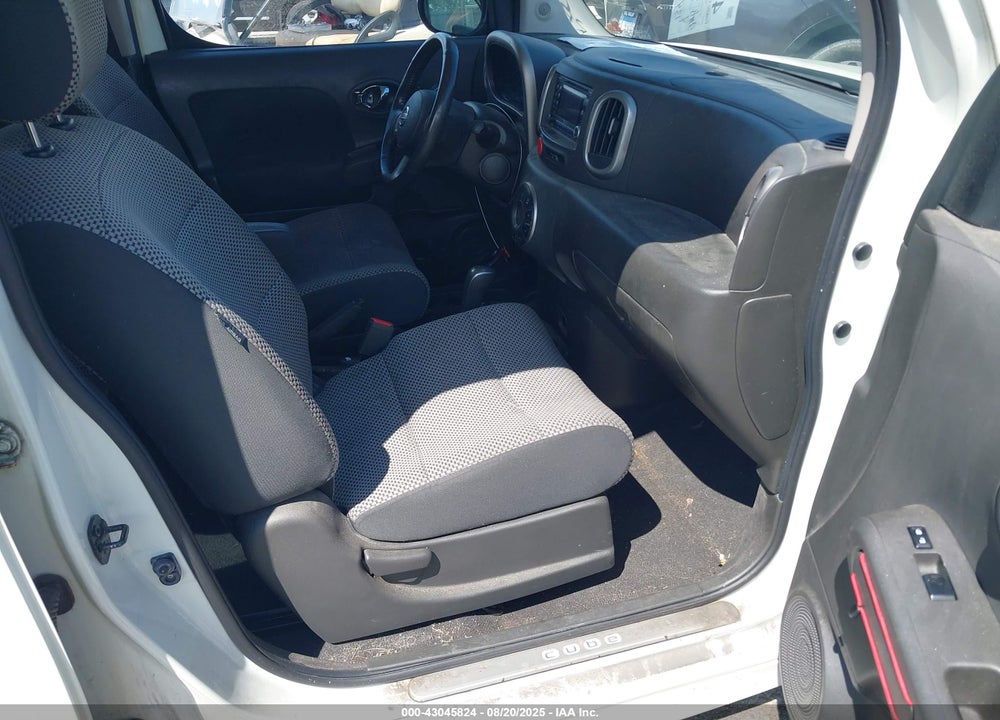 2010 NISSAN CUBE VIN: JN8AZ2KR1AT156554
