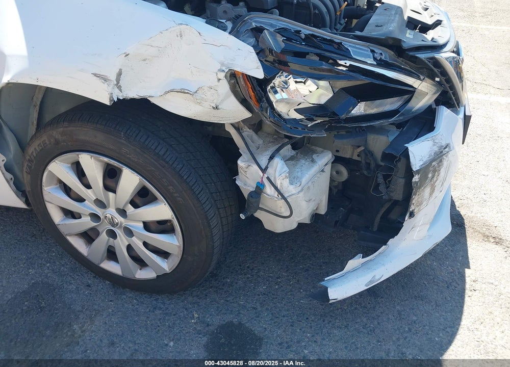 2018 NISSAN SENTRA S VIN: 3N1AB7AP4JY239662