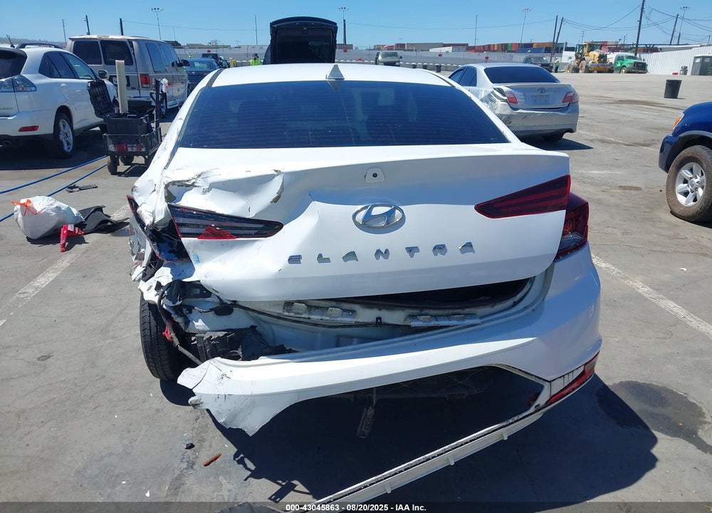 2020 HYUNDAI ELANTRA VIN: 5NPD84LF6LH560548