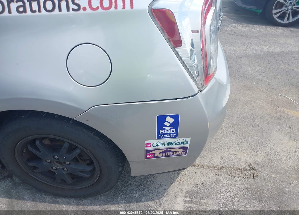 2013 TOYOTA PRIUS TWO VIN: JTDKN3DU4D0337110
