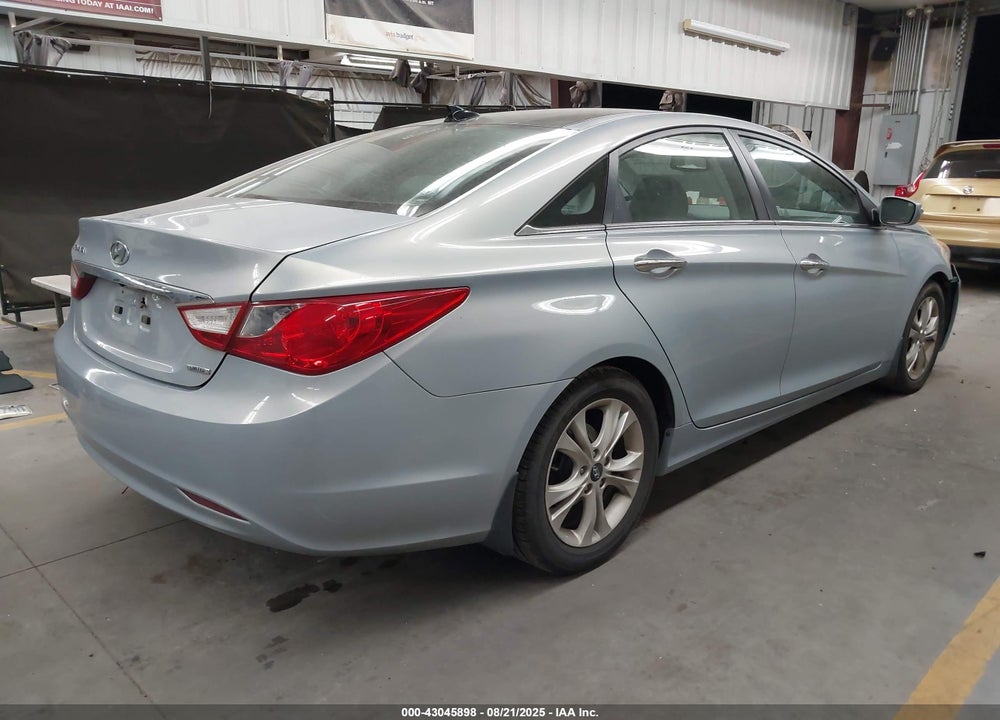 2013 HYUNDAI SONATA VIN: 5NPEC4AC6DH632538