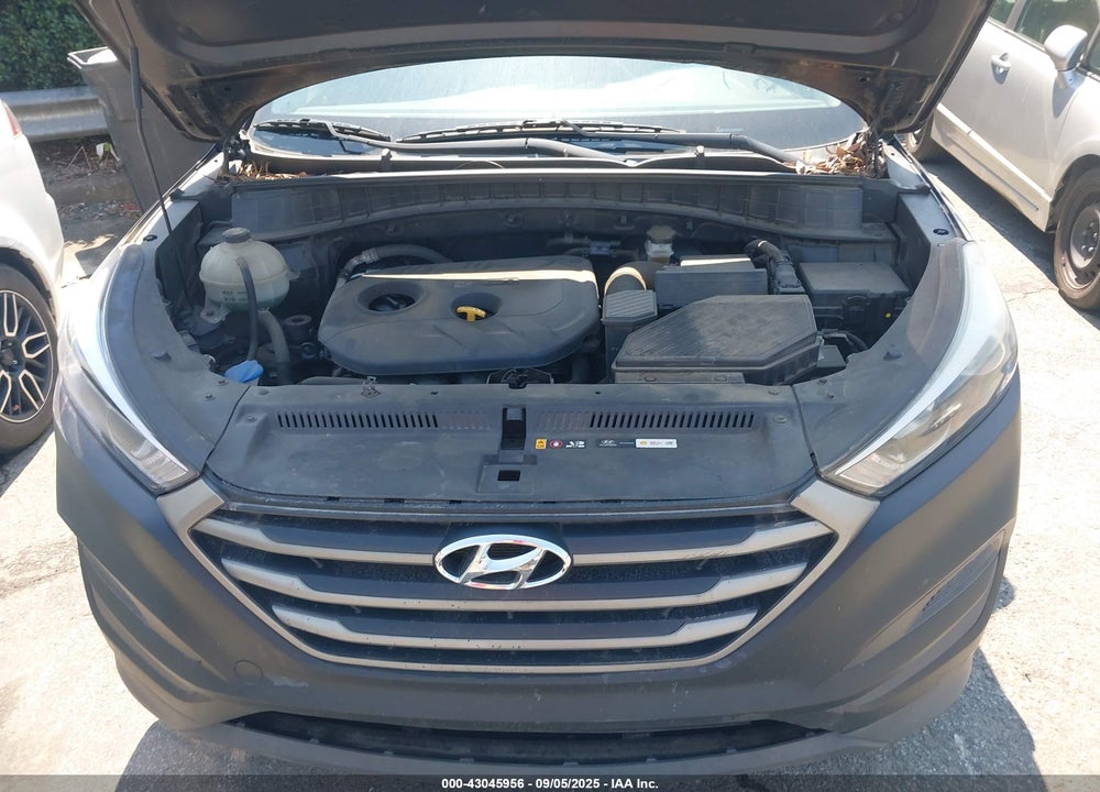 2017 HYUNDAI TUCSON VIN: KM8J23A49HU458878