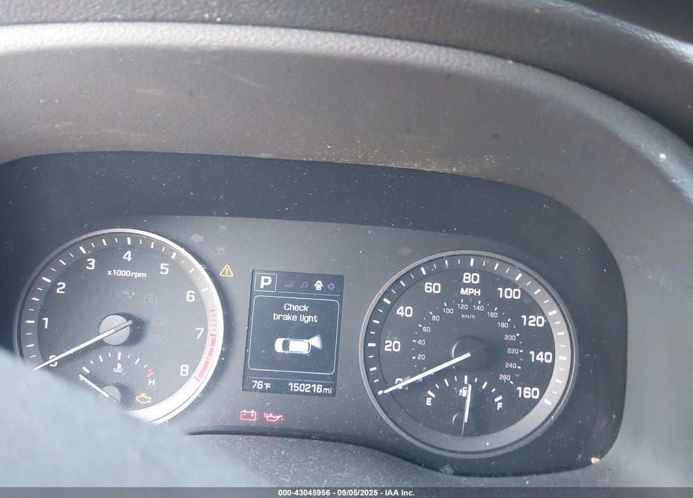 2017 HYUNDAI TUCSON VIN: KM8J23A49HU458878