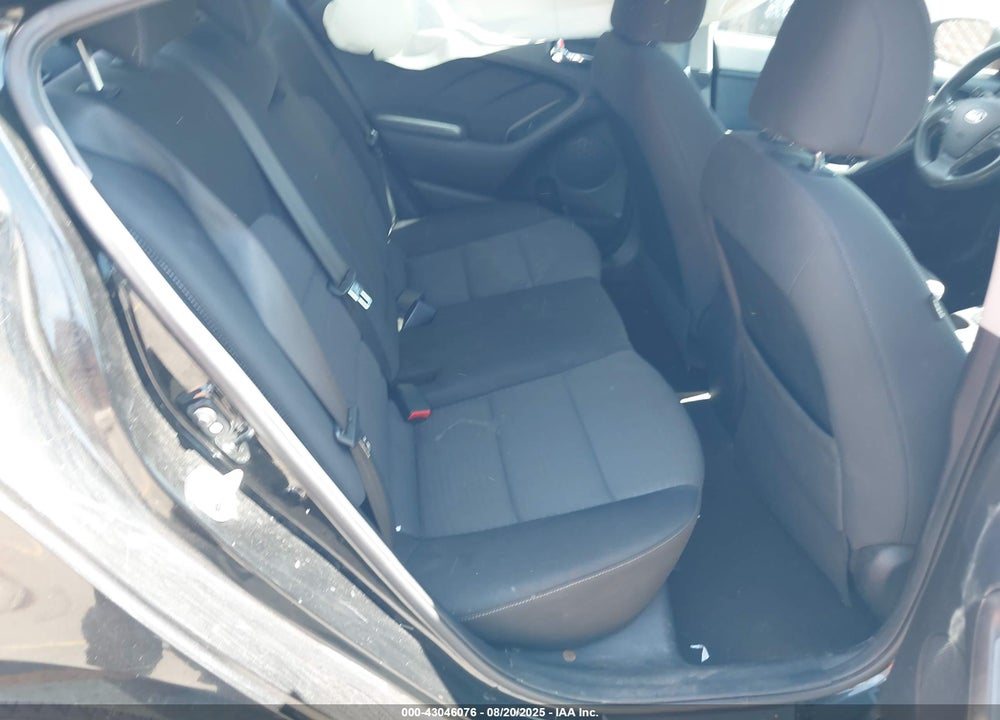 2015 KIA FORTE VIN: KNAFX4A63F5276097