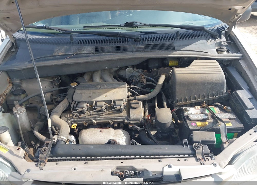 2000 TOYOTA SIENNA XLE VIN: 4T3ZF13CXYU245588