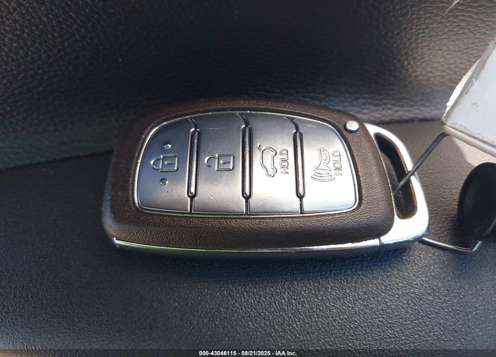 2019 HYUNDAI TUCSON VIN: KM8J3CAL0KU964935