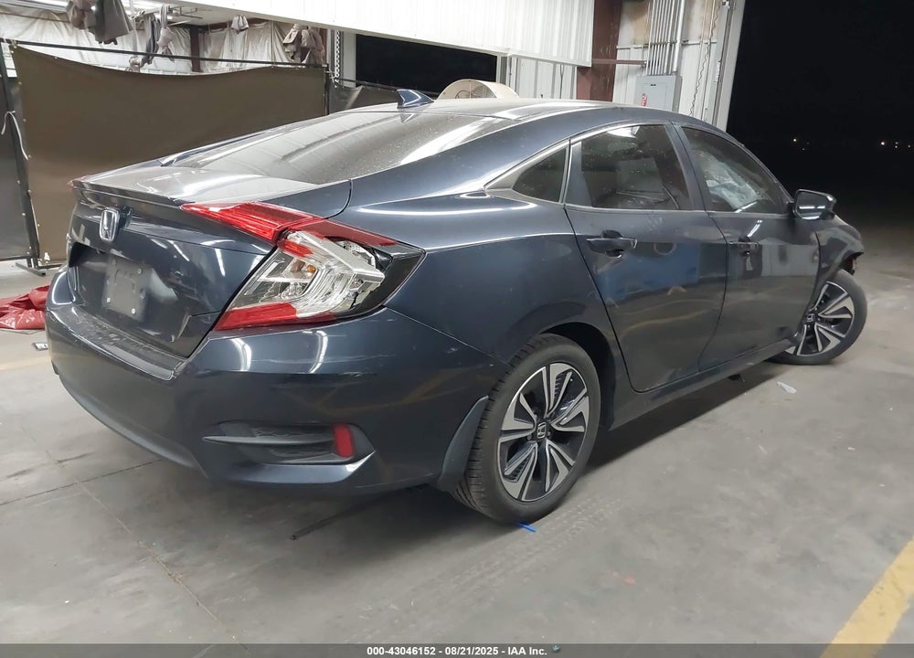 2018 HONDA CIVIC VIN: JHMFC1F3XJX007439