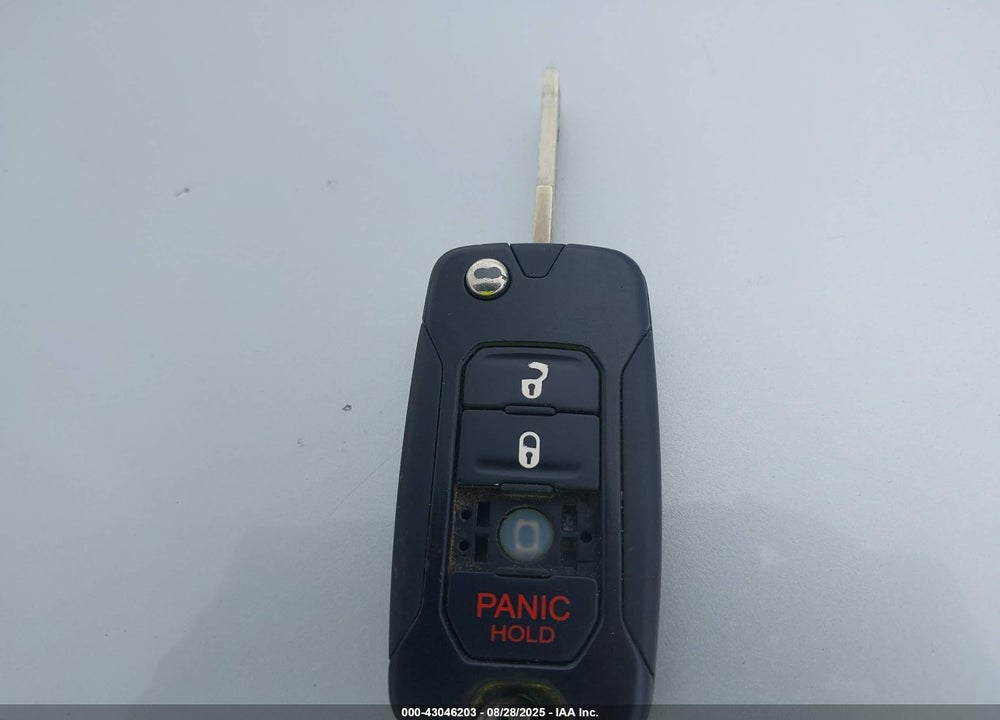 2016 JEEP RENEGADE VIN: ZACCJBBW4GPD66071