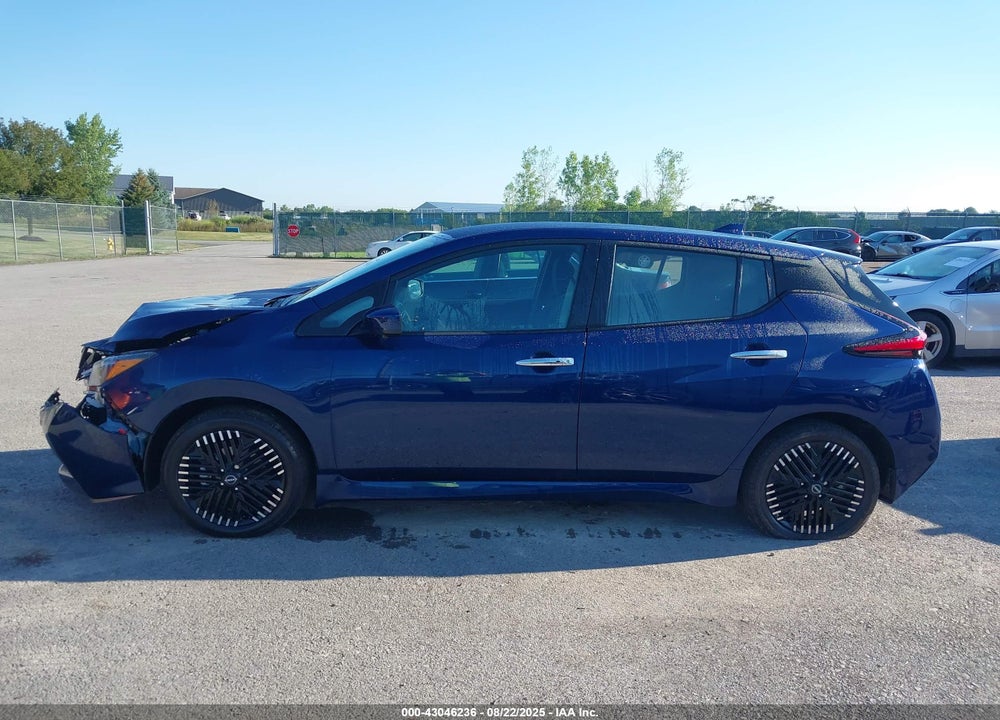 2024 NISSAN LEAF VIN: 1N4CZ1CV2RC556540
