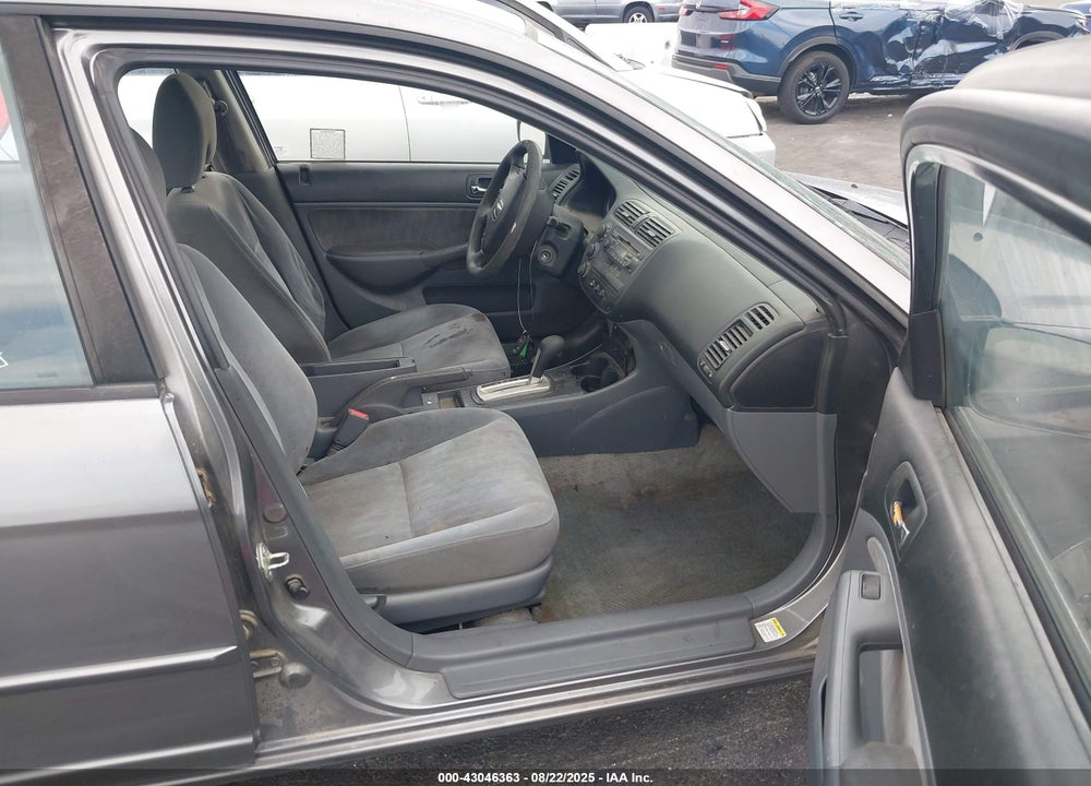 2005 HONDA CIVIC EX VIN: 2HGES26885H572544