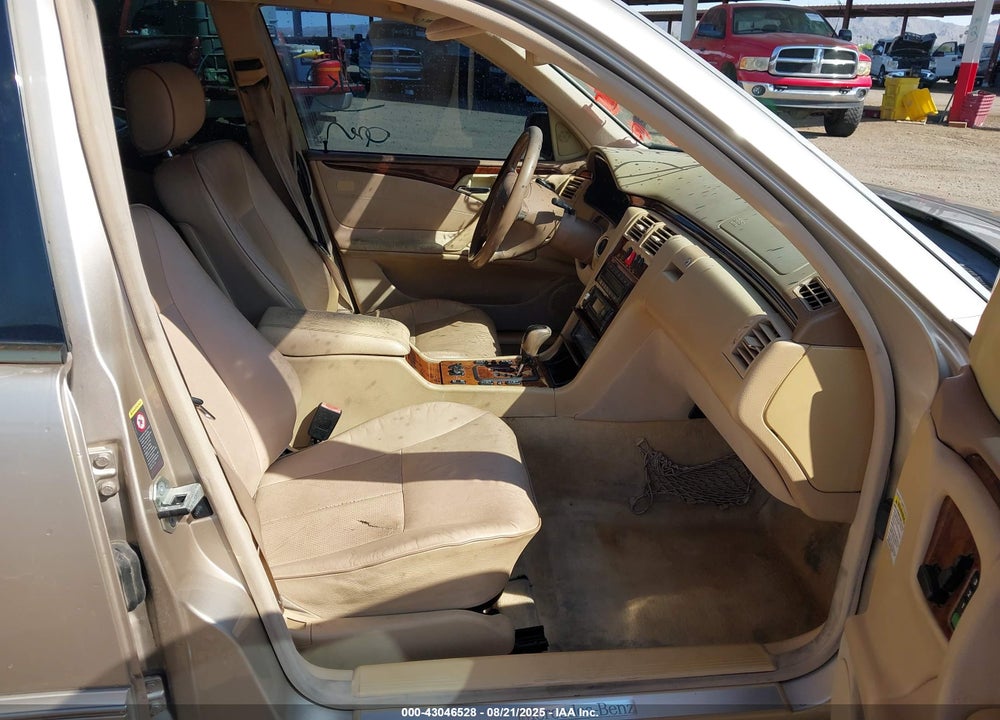 2001 MERCEDES-BENZ E 320 VIN: WDBJF65J91B326813