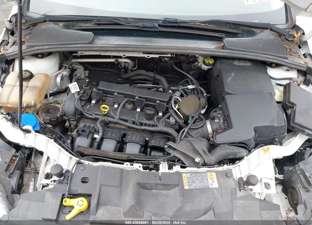 2015 FORD FOCUS SE VIN: 1FADP3K29FL383205