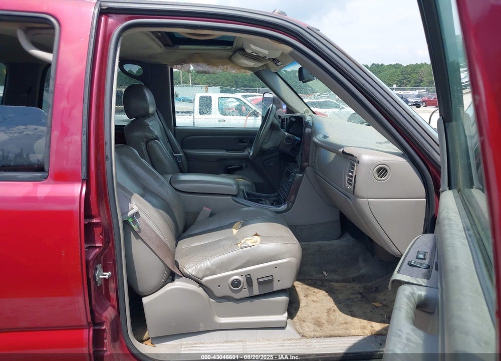 2004 GMC YUKON DENALI VIN: 1GKEK63U54J282450