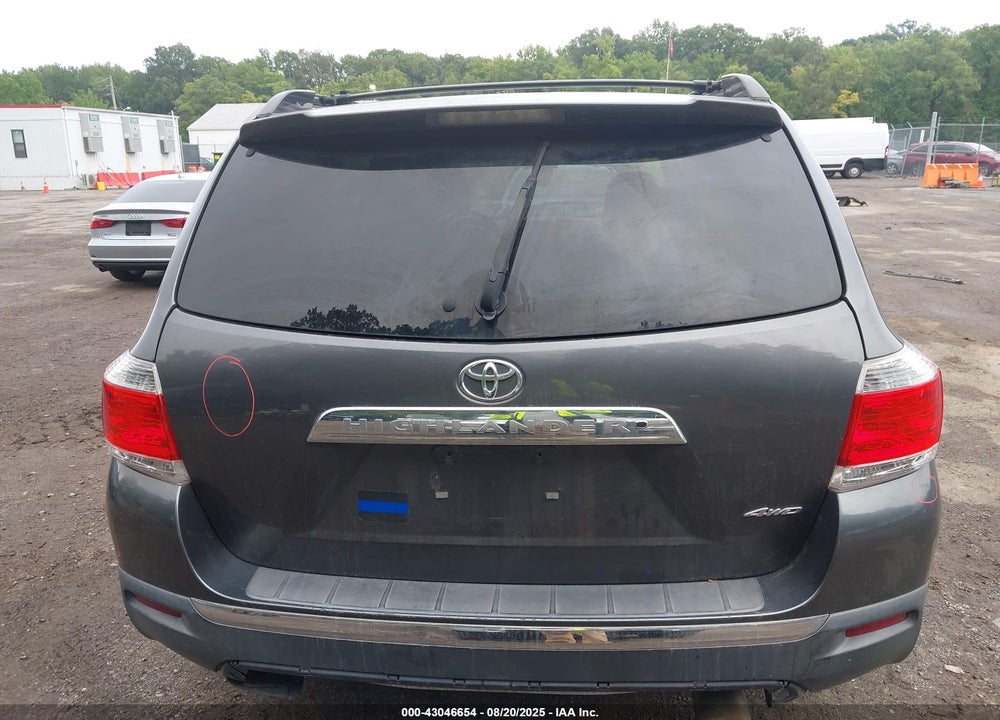 2013 TOYOTA HIGHLANDER VIN: 5TDBK3EH7DS184715
