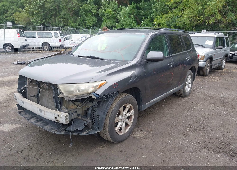 2013 TOYOTA HIGHLANDER VIN: 5TDBK3EH7DS184715