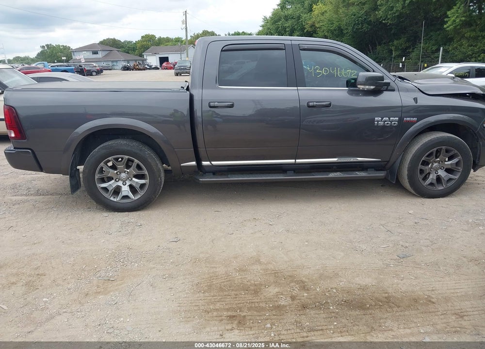 2018 RAM 1500 LIMITED 4X4 5'7 BOX VIN: 1C6RR7PTXJS182194