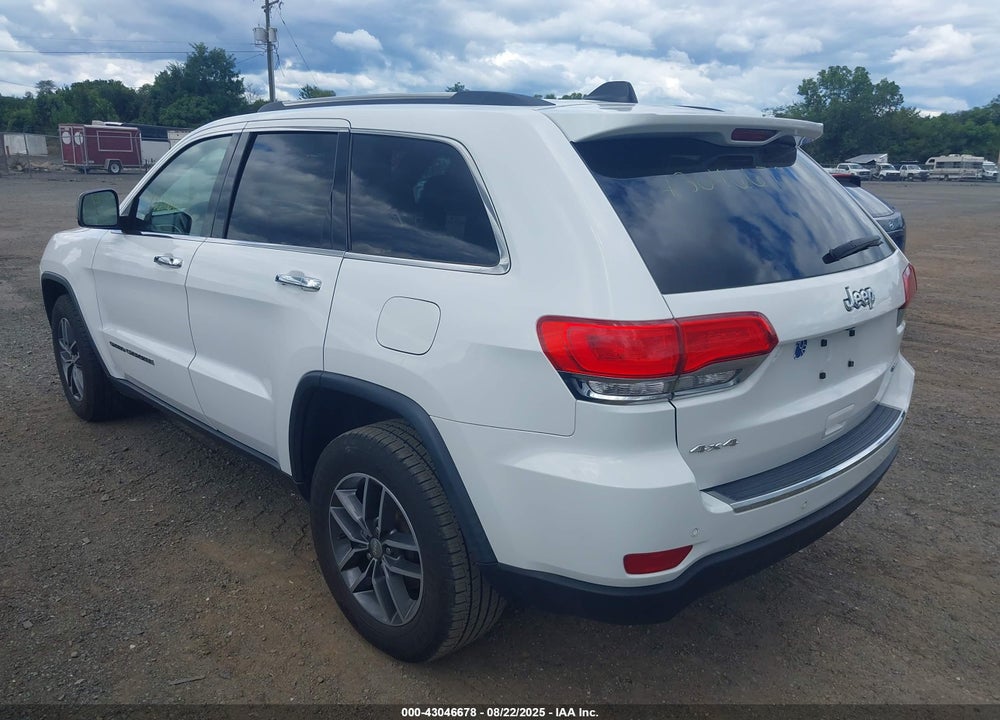 2017 JEEP GRAND CHEROKEE VIN: 1C4RJFBG2HC962540