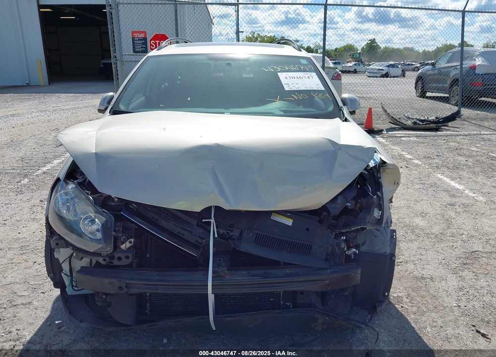 2014 VOLKSWAGEN JETTA VIN: 3VWPL7AJ4EM617683