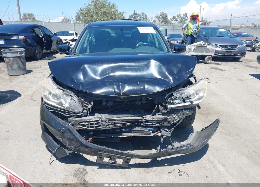 2017 HONDA ACCORD VIN: 1HGCR3F81HA015549