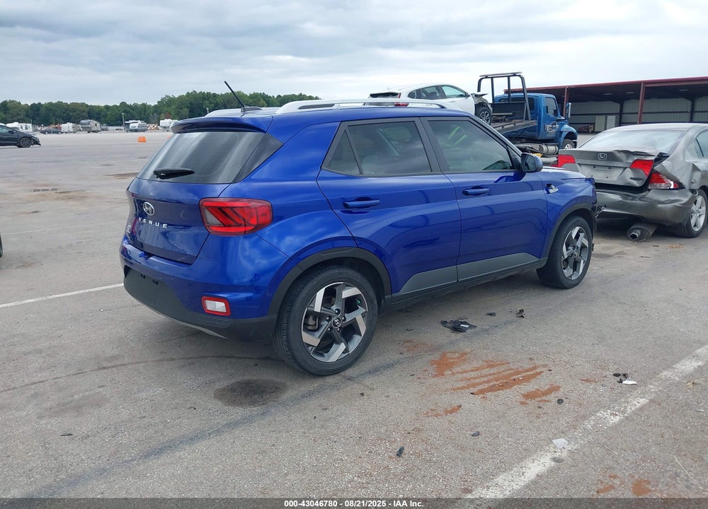 2023 HYUNDAI VENUE SEL VIN: KMHRC8A34PU260485