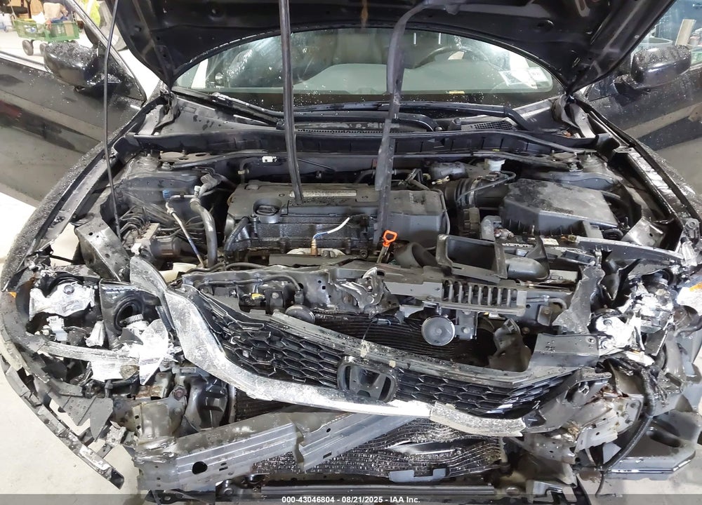 2014 HONDA ACCORD VIN: 1HGCT1B81EA004252