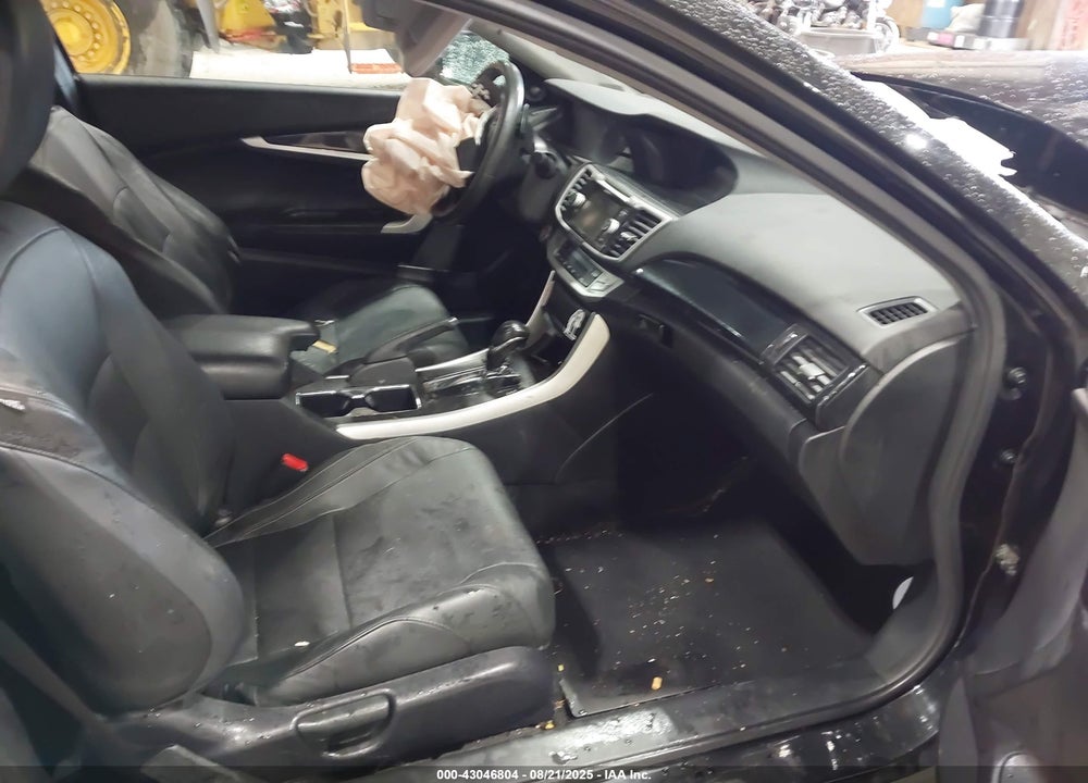 2014 HONDA ACCORD VIN: 1HGCT1B81EA004252