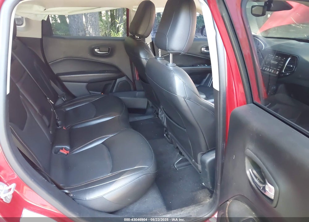 2019 JEEP COMPASS VIN: 3C4NJCCB7KT676288