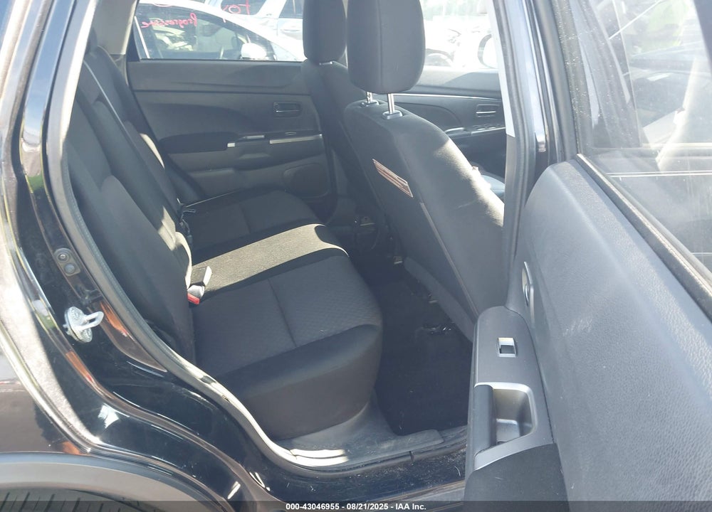 2018 MITSUBISHI OUTLANDER SPORT VIN: JA4AP3AU4JU021005