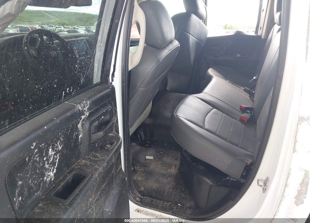 2018 RAM 1500 VIN: 1C6RR6FT9JS119731