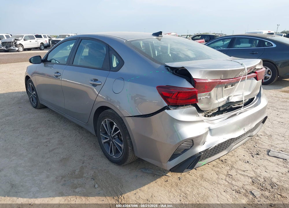2023 KIA FORTE VIN: 3KPF24AD8PE608301