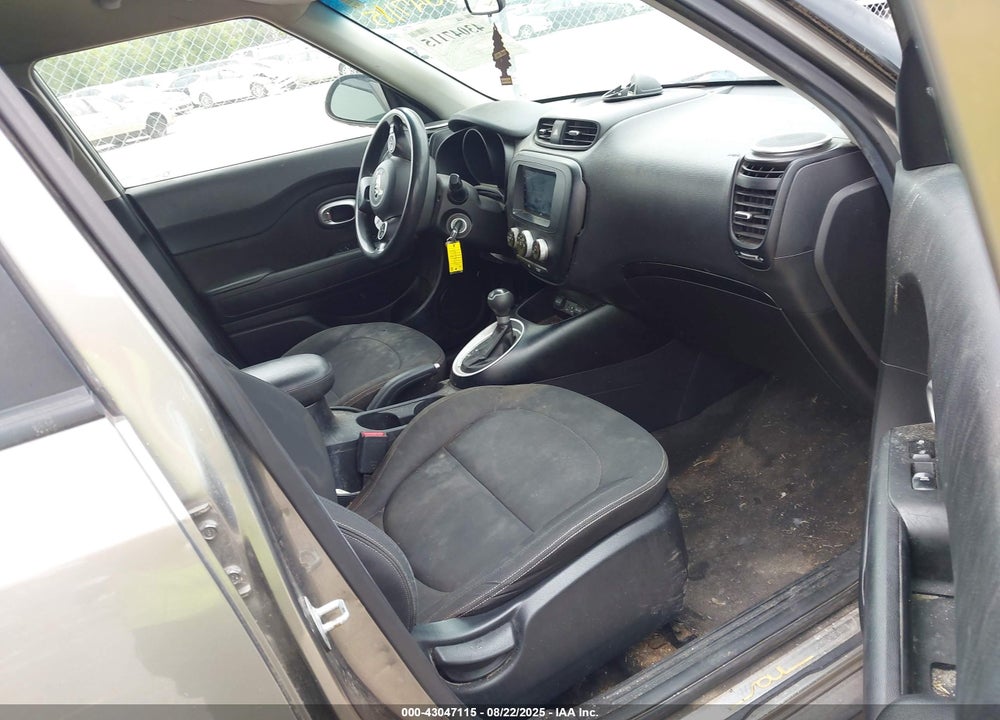 2014 KIA SOUL VIN: KNDJN2A29E7044305
