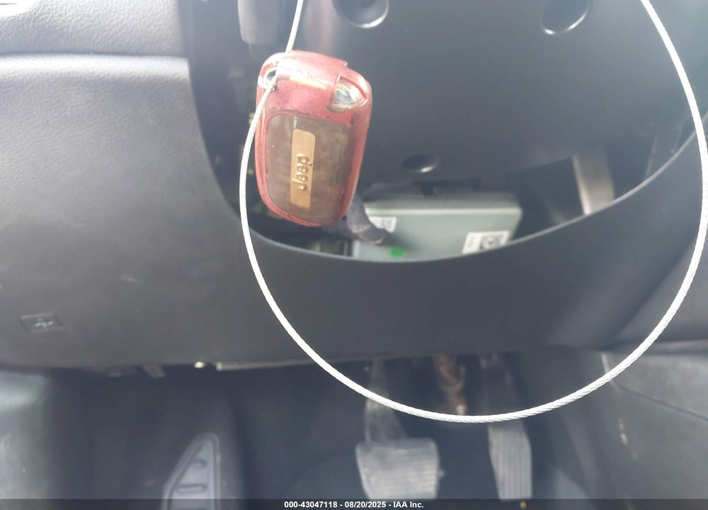 2016 JEEP RENEGADE VIN: ZACCJABT1GPC63948