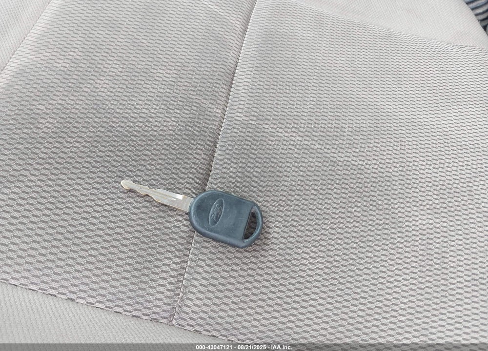 2005 FORD F-150 VIN: 1FTPX14505NB77325