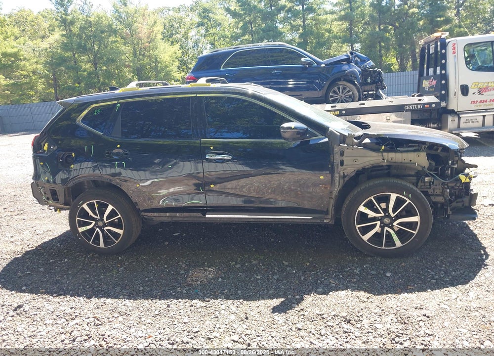 2019 NISSAN ROGUE VIN: 5N1AT2MV1KC819240