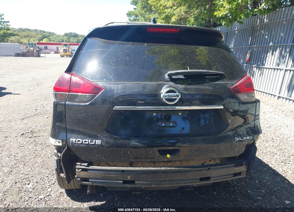 2019 NISSAN ROGUE VIN: 5N1AT2MV1KC819240