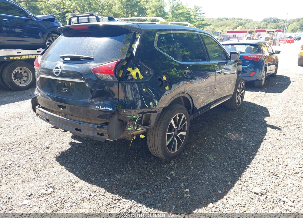 2019 NISSAN ROGUE VIN: 5N1AT2MV1KC819240