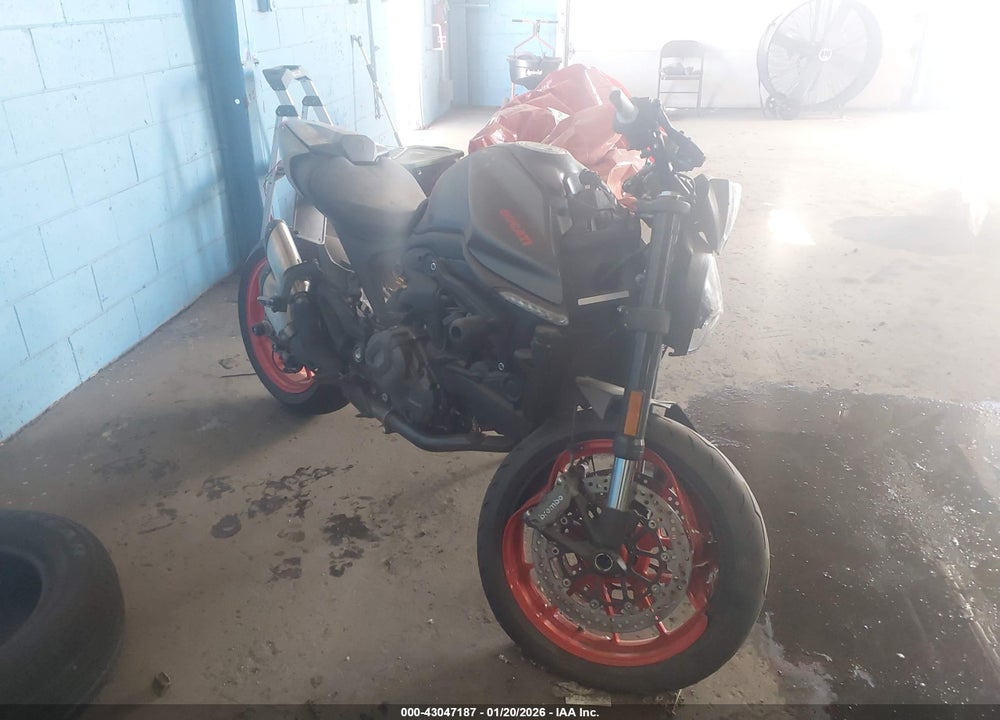 2024 DUCATI MONSTER VIN: ZDMMAMDT9RB008534
