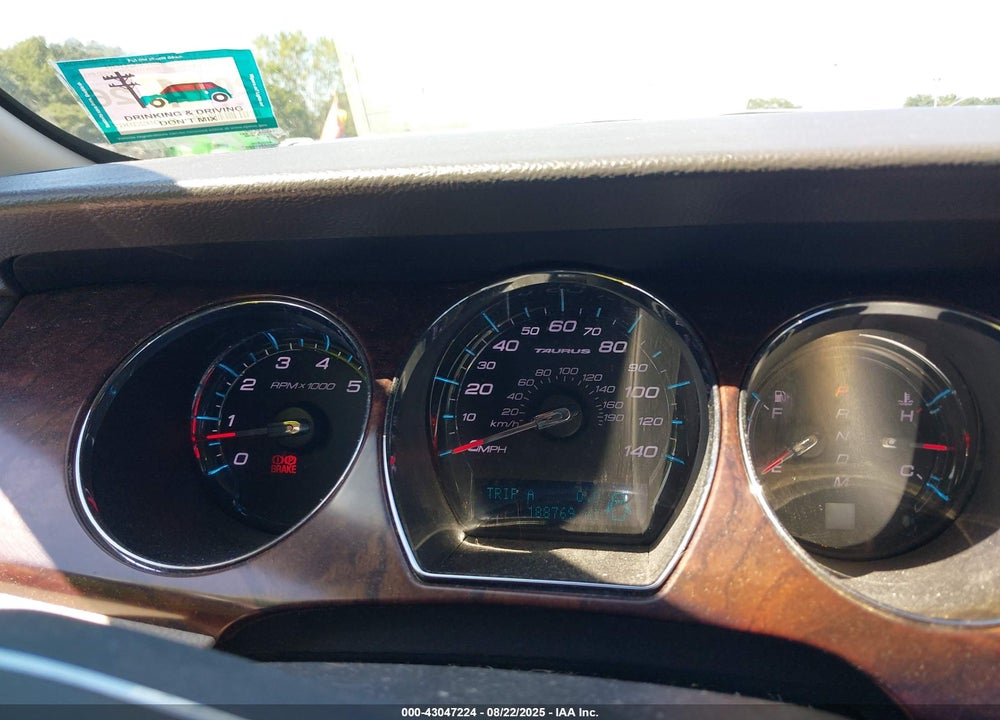 2011 FORD TAURUS VIN: 1FAHP2EW7BG136987