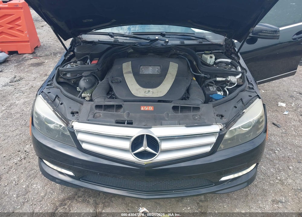 2011 MERCEDES-BENZ C CLASS VIN: WDDGF5EB4BR171987