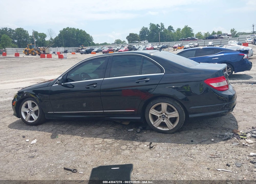 2011 MERCEDES-BENZ C CLASS VIN: WDDGF5EB4BR171987
