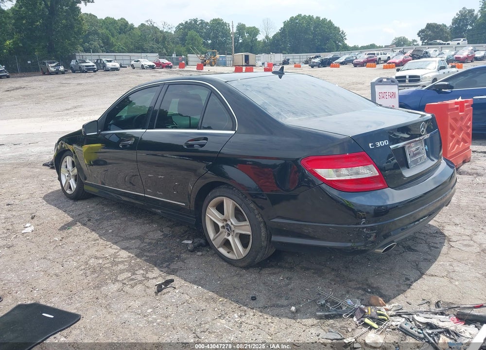 2011 MERCEDES-BENZ C CLASS VIN: WDDGF5EB4BR171987