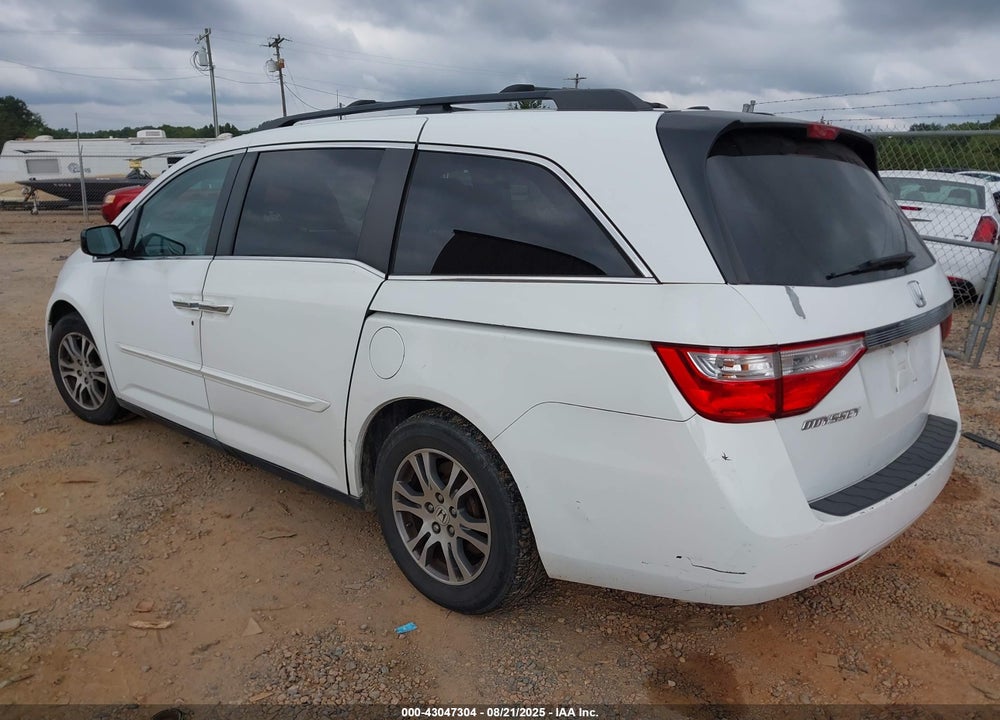 2011 HONDA ODYSSEY VIN: 5FNRL5H66BB057408