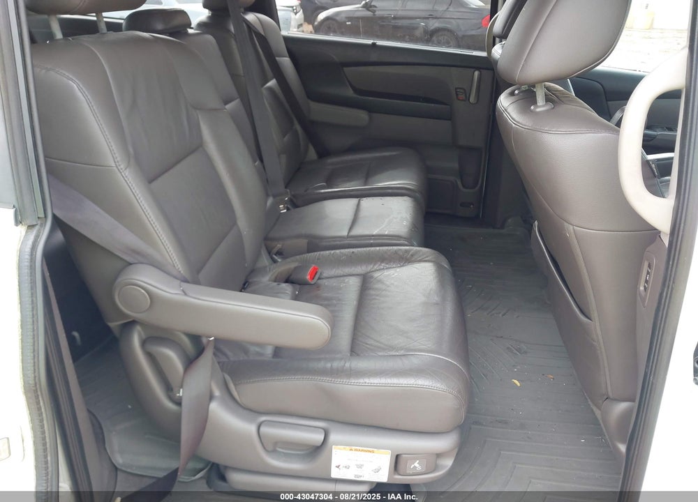 2011 HONDA ODYSSEY VIN: 5FNRL5H66BB057408