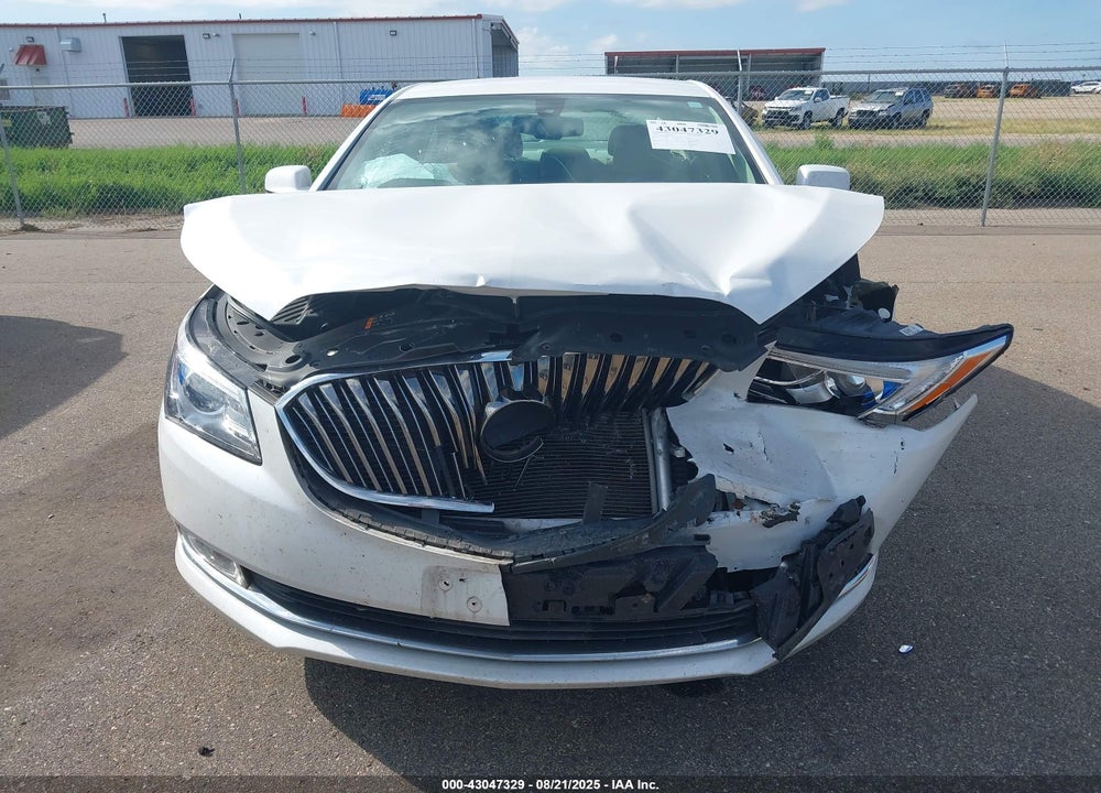 2016 BUICK LACROSSE VIN: 1G4GB5G36GF210613