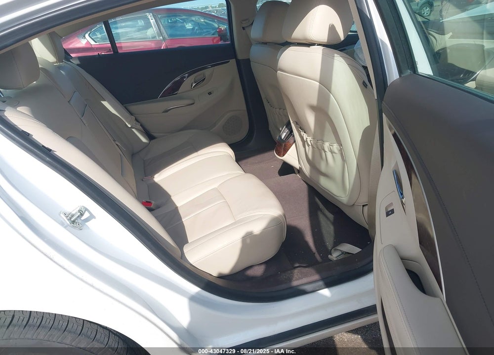 2016 BUICK LACROSSE VIN: 1G4GB5G36GF210613